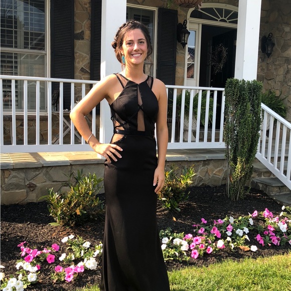 Mon Cheri dress. Worn for prom, elegant for formal event. Sz 4,fits between 2-4. - Picture 7 of 7